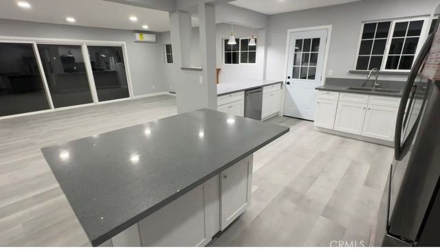 1748 S NORFOLK LN, Anaheim, CA 92802