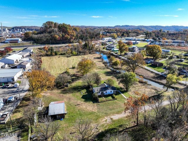 1004 South Wilcox Drive, Kingsport, TN 37660