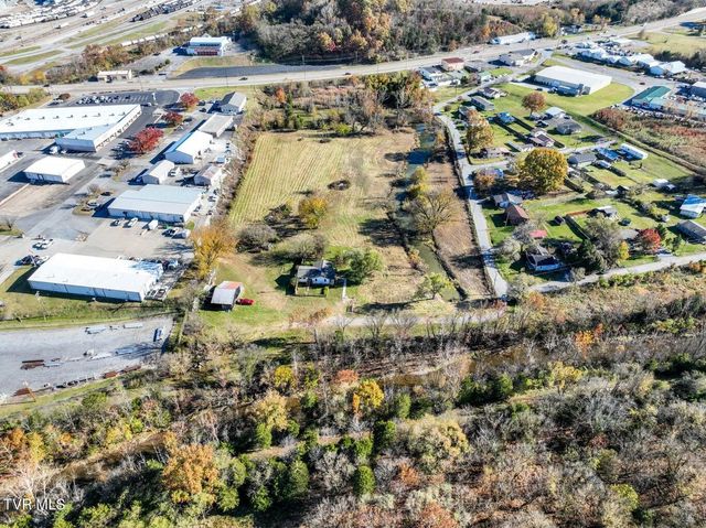 1004 South Wilcox Drive, Kingsport, TN 37660