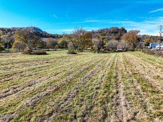 1004 South Wilcox Drive, Kingsport, TN 37660