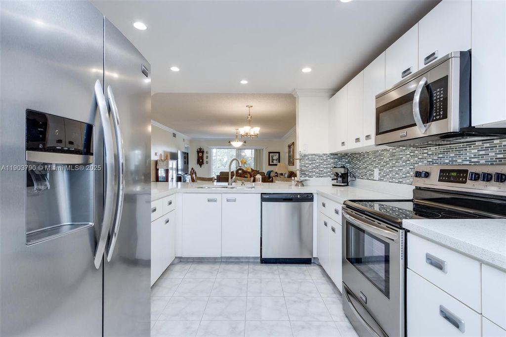 10315 NW 24th Place 307, Sunrise, FL 33322