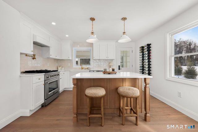 424 Waverly Road, Shelton, CT 06484