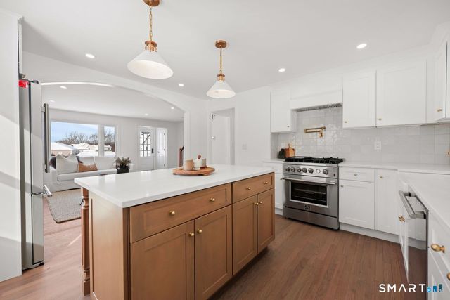 424 Waverly Road, Shelton, CT 06484