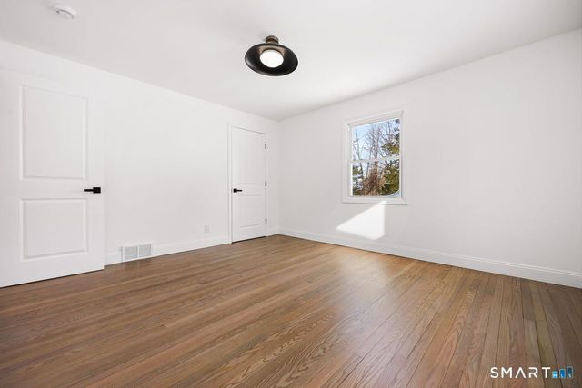 424 Waverly Road, Shelton, CT 06484