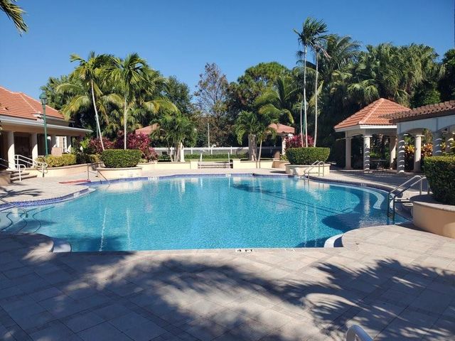 2032 Alta Meadows Ln, Delray Beach, FL 33444