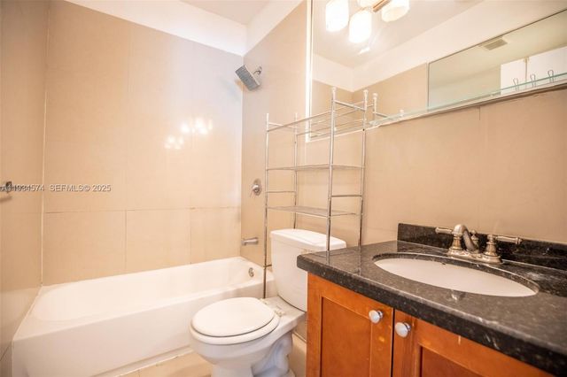 86 NE 50th Ter 7, Miami, FL 33137