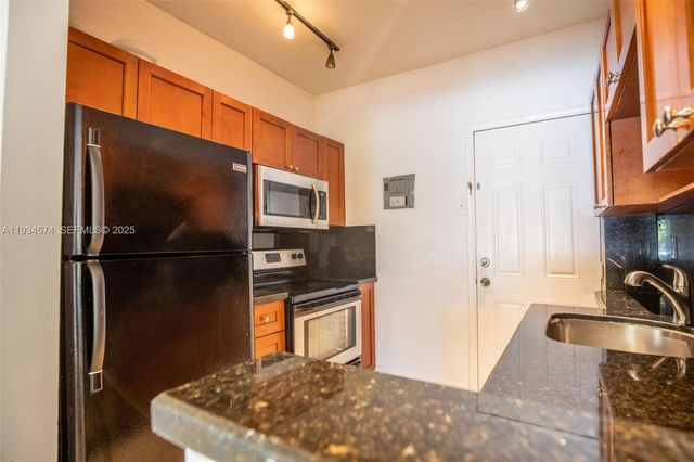 86 NE 50th Ter 7, Miami, FL 33137