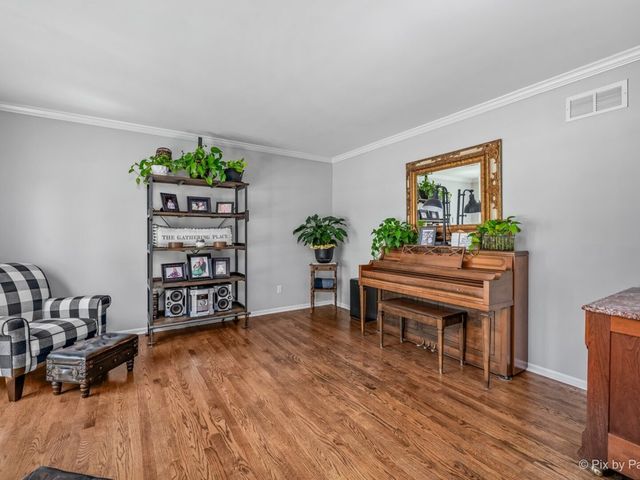 508 Twin Elms Lane, Batavia, IL 60510