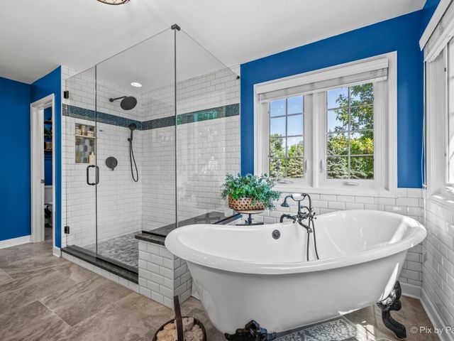 508 Twin Elms Lane, Batavia, IL 60510