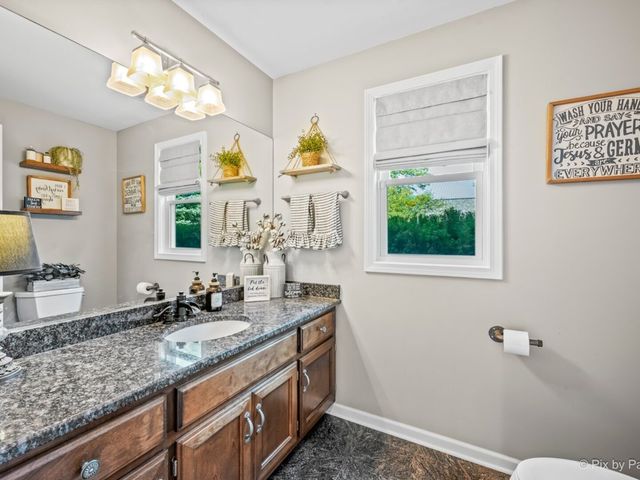 508 Twin Elms Lane, Batavia, IL 60510