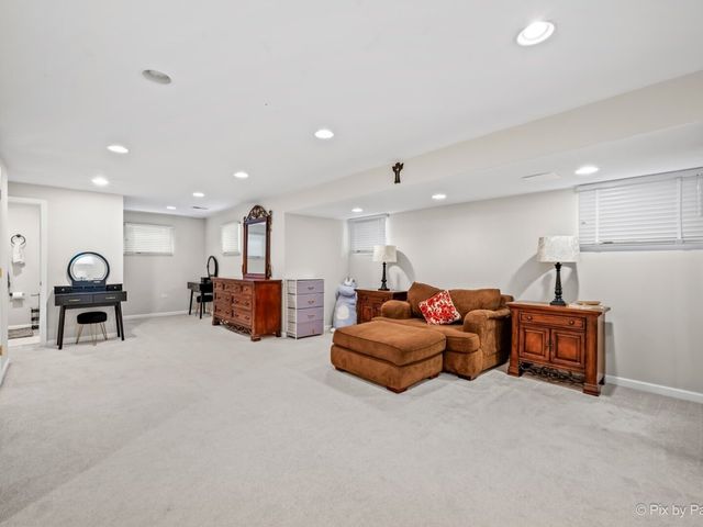 508 Twin Elms Lane, Batavia, IL 60510