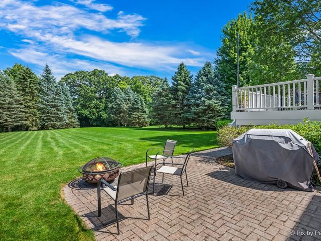 508 Twin Elms Lane, Batavia, IL 60510