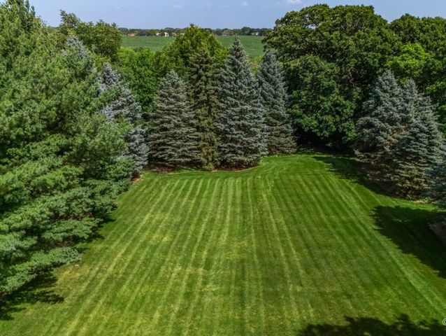 508 Twin Elms Lane, Batavia, IL 60510
