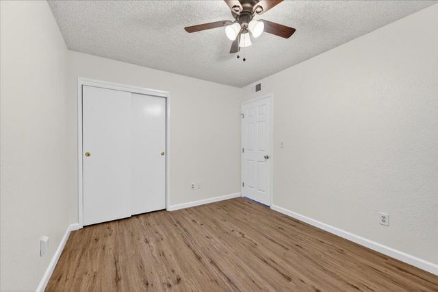 1235 W Dyer, Fresno, CA 93711