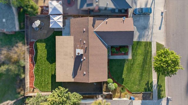 1235 W Dyer, Fresno, CA 93711