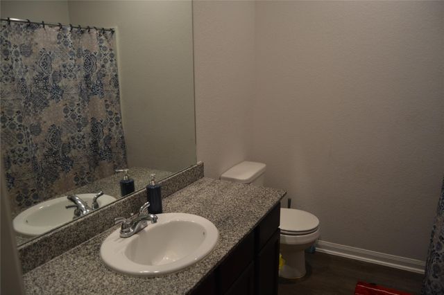 17616 Cedar Crest Drive, Conroe, TX 77306