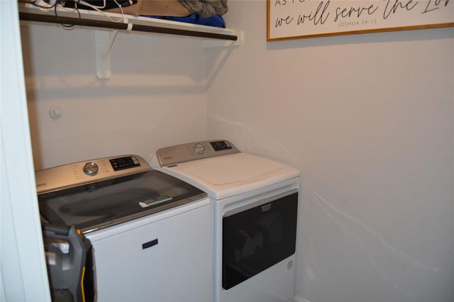 17616 Cedar Crest Drive, Conroe, TX 77306