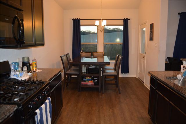 17616 Cedar Crest Drive, Conroe, TX 77306