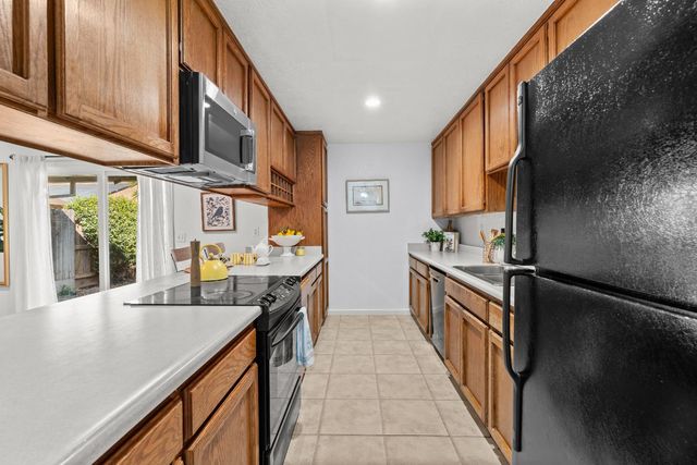 2640 LINCOLN BLVD, Tracy, CA 95376