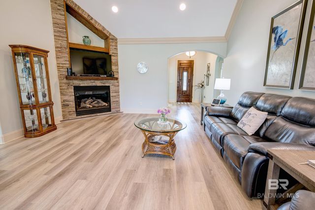 9357 Lakeview Drive, Foley, AL 36535