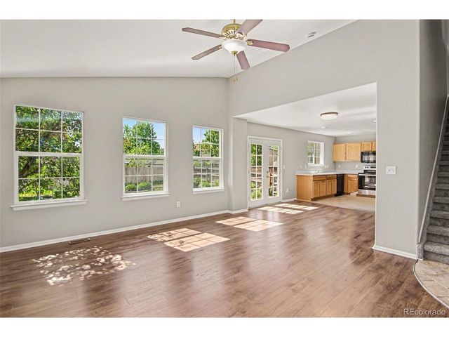 8150 S Mobile Way, Englewood, CO 80112