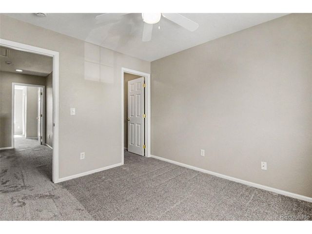 8150 S Mobile Way, Englewood, CO 80112
