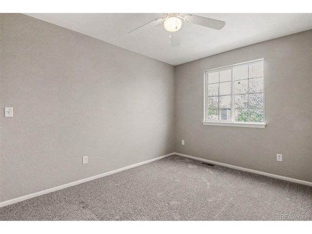 8150 S Mobile Way, Englewood, CO 80112