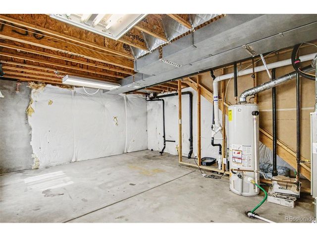8150 S Mobile Way, Englewood, CO 80112