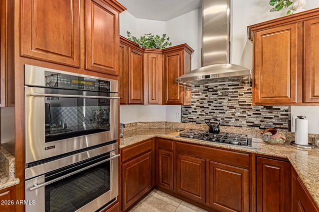 5703 W HEDGEHOG Place, Phoenix, AZ 85083