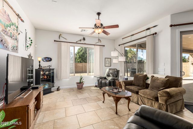 5703 W HEDGEHOG Place, Phoenix, AZ 85083