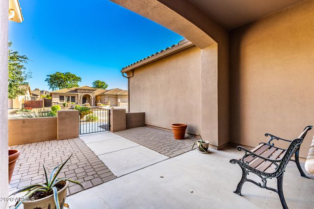 5703 W HEDGEHOG Place, Phoenix, AZ 85083
