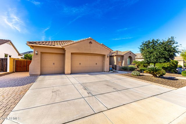5703 W HEDGEHOG Place, Phoenix, AZ 85083