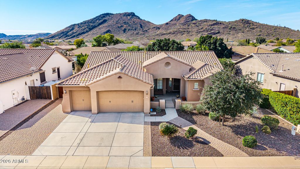 5703 W HEDGEHOG Place, Phoenix, AZ 85083