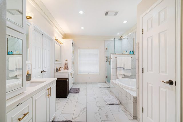 3035 Oak Creek Drive, Paris, TX 75462