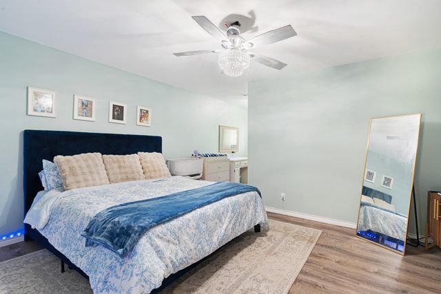 3035 Oak Creek Drive, Paris, TX 75462