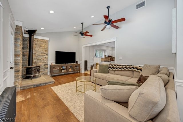 228 Miller Rd, Mahwah Twp., NJ 07430