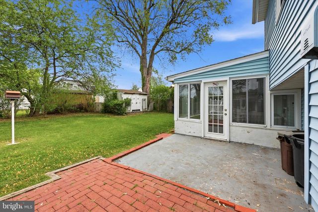 24 BARCLAY DR, Pennsville, NJ 08070