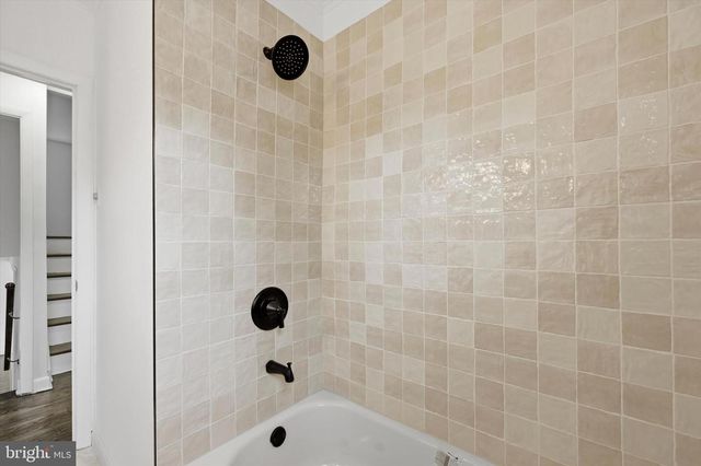 24 BARCLAY DR, Pennsville, NJ 08070