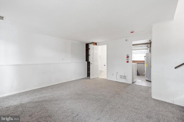 24 BARCLAY DR, Pennsville, NJ 08070
