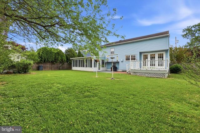 24 BARCLAY DR, Pennsville, NJ 08070