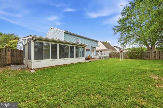 24 BARCLAY DR, Pennsville, NJ 08070