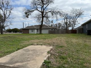 3307 Travis Street, Greenville, TX 75401