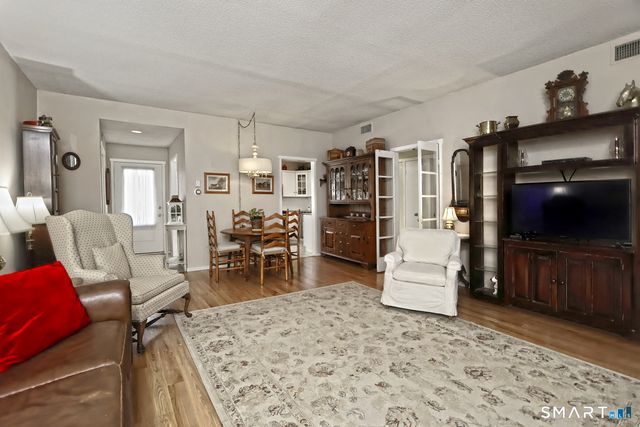 1041 Heritage Village A, Southbury, CT 06488