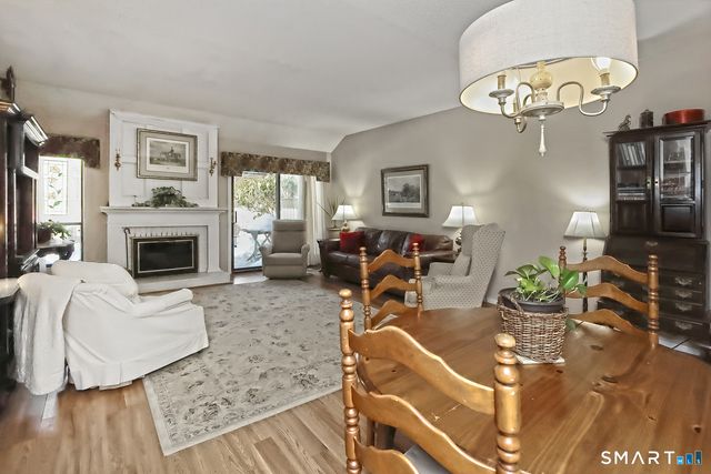 1041 Heritage Village A, Southbury, CT 06488