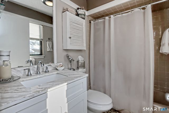 1041 Heritage Village A, Southbury, CT 06488