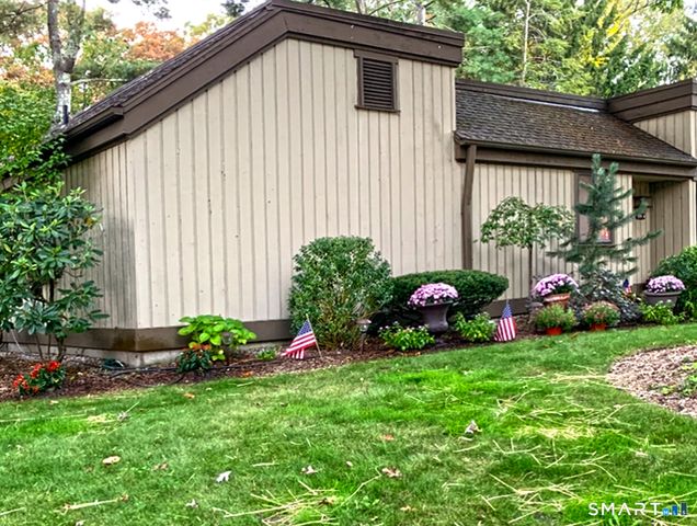 1041 Heritage Village A, Southbury, CT 06488