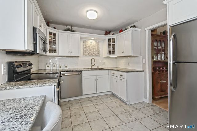 1041 Heritage Village A, Southbury, CT 06488