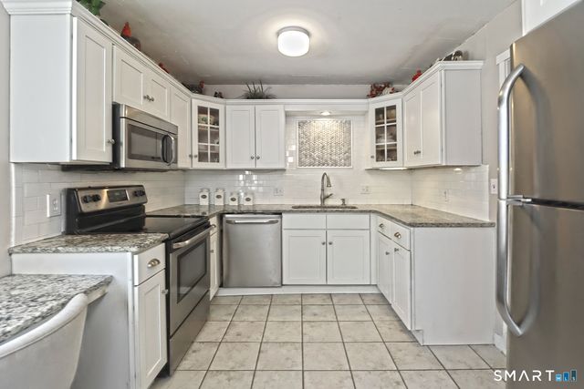 1041 Heritage Village A, Southbury, CT 06488