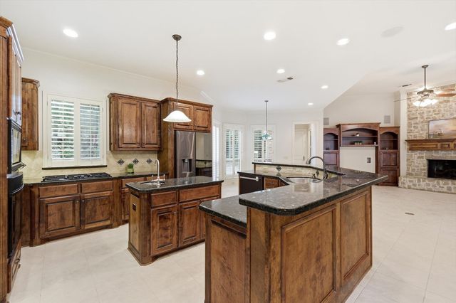 970 Crystal Cove, Oak Point, TX 75068