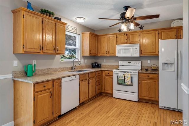 908 Amesbury Court, Belleville, IL 62221